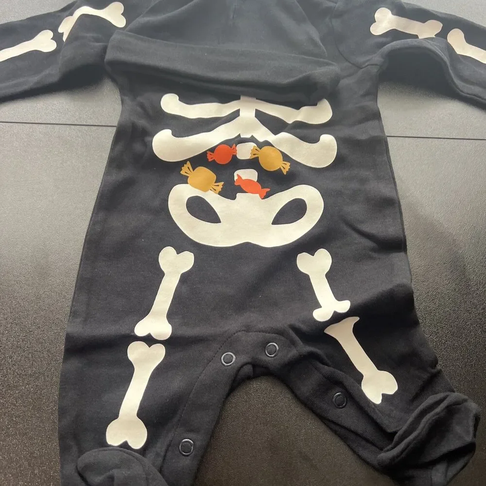 Newborn Halloween Outfit – Long Sleeve Skull – Carter’s & Cat & Jack Mix